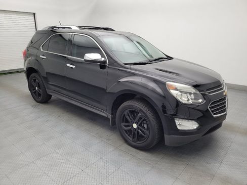 Used 2017 Chevrolet Equinox Premier w/ Enhanced Convenience Package AWD/4WD image 11