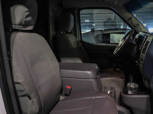 Used 2018 Nissan NV 2500 SV w/ Navigation Package RWD image 19