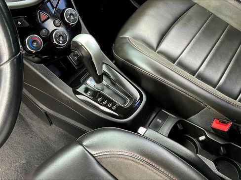 Used 2018 Chevrolet Sonic Premier image 15