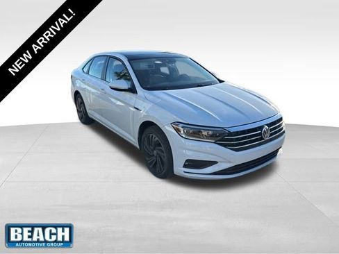 Used 2019 Volkswagen Jetta SEL Premium image 1