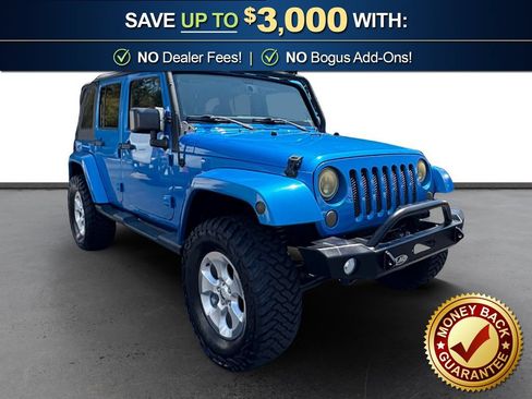 Used 2015 Jeep Wrangler Unlimited Sahara w/ Connectivity Group AWD/4WD image 10