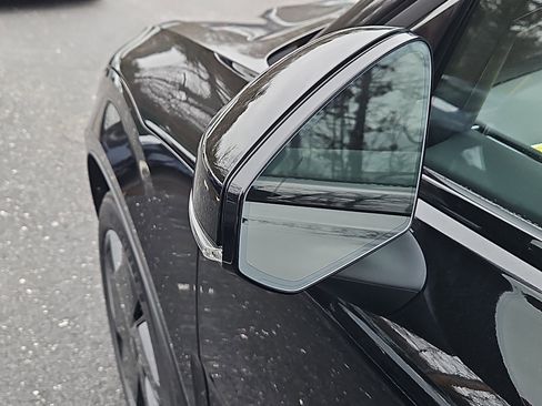 New 2026 Volvo EX30 Plus image 12