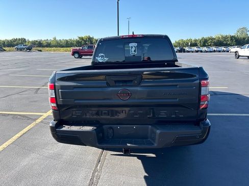 Used 2025 Nissan Frontier PRO-4X AWD/4WD image 10