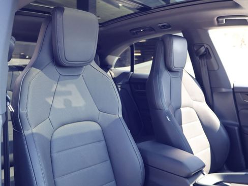 Used 2025 Porsche Macan 4S Electric image 23