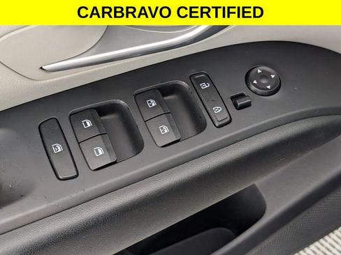Used 2022 Hyundai Tucson SEL FWD image 11