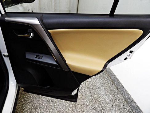 Used 2016 Toyota RAV4 XLE image 12