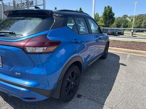 Used 2023 Nissan Kicks SR w/ SR Premium Package FWD image 4