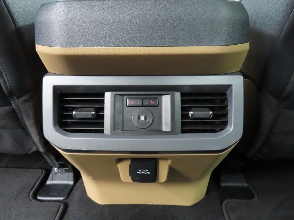 Used 2025 Ford F350 Lariat AWD/4WD image 11