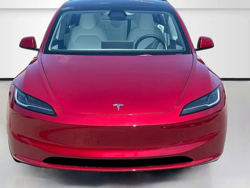 Used 2025 Tesla Model 3 Long Range RWD image 2
