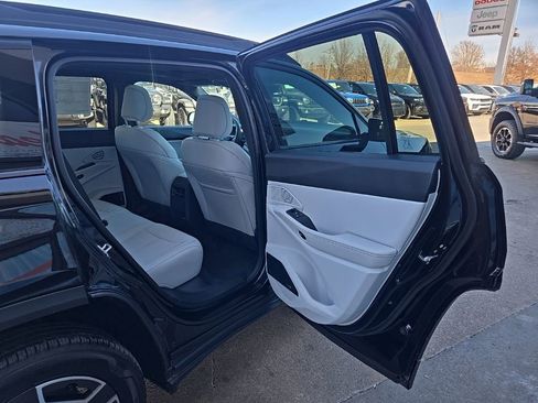 New 2026 Jeep Cherokee Limited AWD/4WD image 82