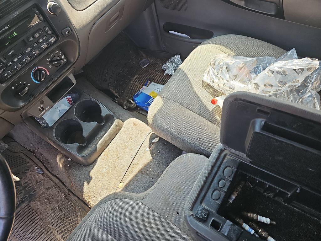 Used 2000 Ford Ranger XL AWD/4WD image 26