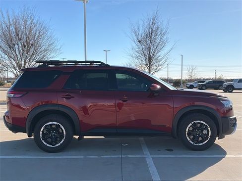 Used 2024 Nissan Pathfinder Rock Creek image 10
