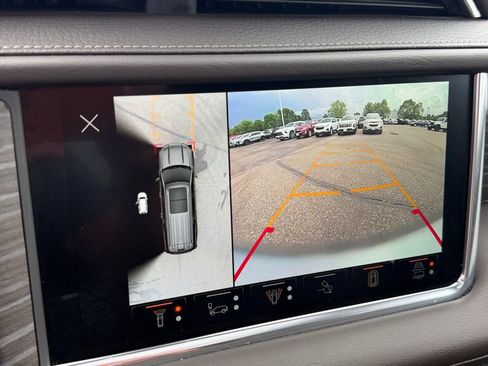 Used 2024 GMC Yukon Denali w/ Denali Reserve Package AWD/4WD image 28