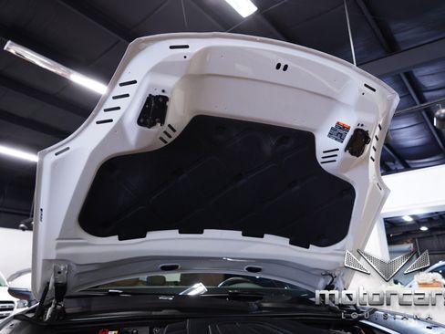 Used 2021 Porsche Cayenne AWD/4WD image 24