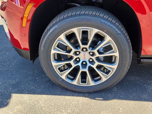 New 2026 GMC Yukon XL Denali w/ Sun & Power Step Package image 7