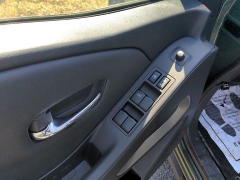 Used 2022 Nissan Frontier SV AWD/4WD image 11