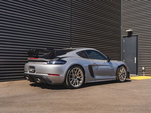 Used 2024 Porsche 718 Cayman GT4 RS image 7