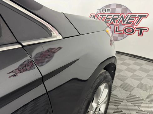 Used 2023 Ford Edge Titanium AWD/4WD image 29