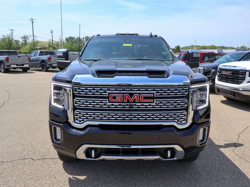 Used 2022 GMC Sierra 2500 Denali w/ Denali Black Diamond Edition AWD/4WD image 30