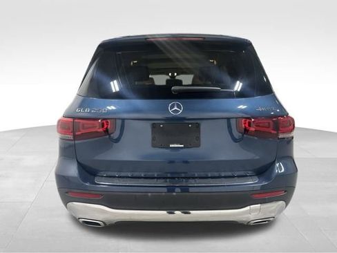 Certified 2021 Mercedes-Benz GLB 250 4MATIC image 7