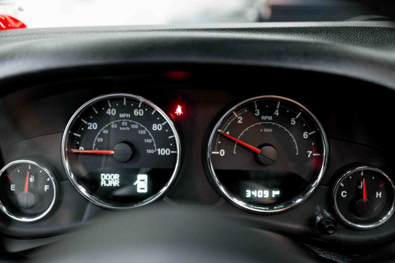 Used 2015 Jeep Wrangler Unlimited Sport w/ Quick Order Package 23S AWD/4WD image 59