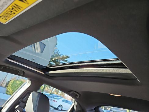 Used 2021 Honda Civic Sport Touring image 14