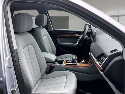 Certified 2023 Audi Q5 2.0T Premium Plus w/ Premium Plus Package AWD/4WD image 29
