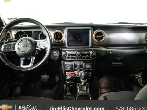 Used 2022 Jeep Gladiator Mojave w/ Trailer Tow Package image 20