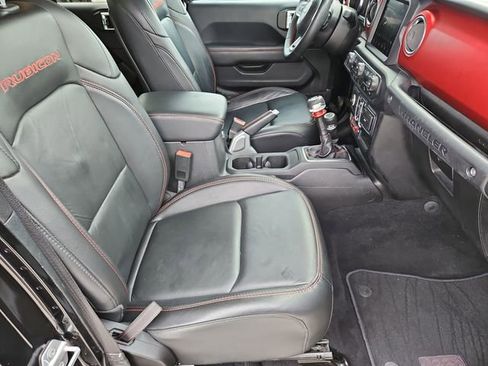 Used 2019 Jeep Wrangler Unlimited Rubicon AWD/4WD image 16
