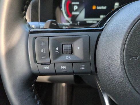 Used 2025 Nissan Pathfinder Platinum w/ Cargo Package FWD image 25