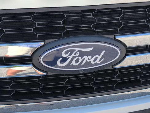 New 2025 Ford F150 Lariat w/ Equipment Group 502A High image 15