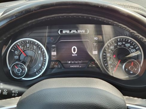 Used 2022 RAM 1500 Laramie AWD/4WD image 15