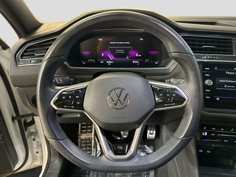 Used 2024 Volkswagen Tiguan SE R-Line FWD image 29