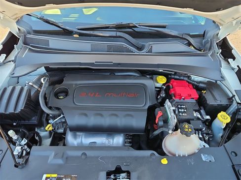 Used 2021 Jeep Compass Limited image 27