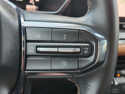Used 2024 GMC Canyon AT4 AWD/4WD image 16