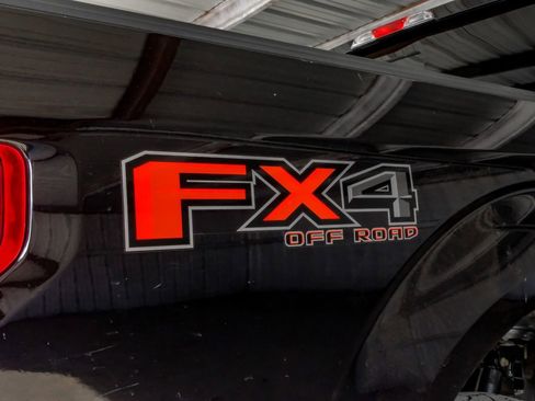 Used 2020 Ford F150 XLT w/ Equipment Group 302A Luxury AWD/4WD image 53