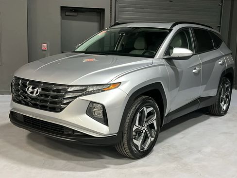 Used 2023 Hyundai Tucson SEL w/ Convenience Package AWD/4WD image 3