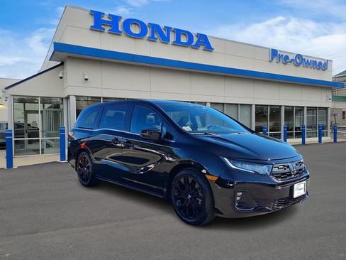 Used 2025 Honda Odyssey Sport-L image 3
