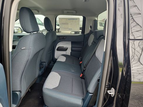 New 2025 Ford Maverick XLT w/ XLT Luxury Package image 6