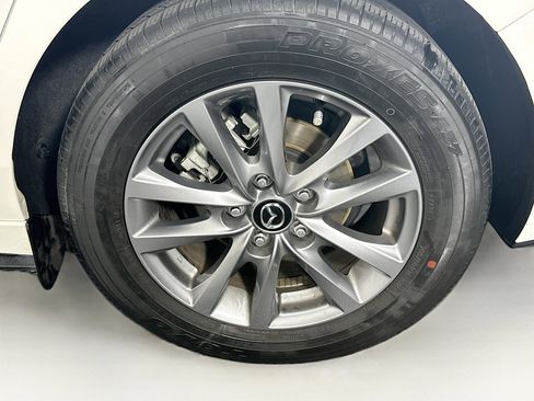 Used 2024 MAZDA MAZDA3 s w/ Black Accent Package FWD image 11