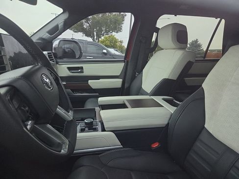 Used 2024 Toyota Sequoia Capstone AWD/4WD image 8
