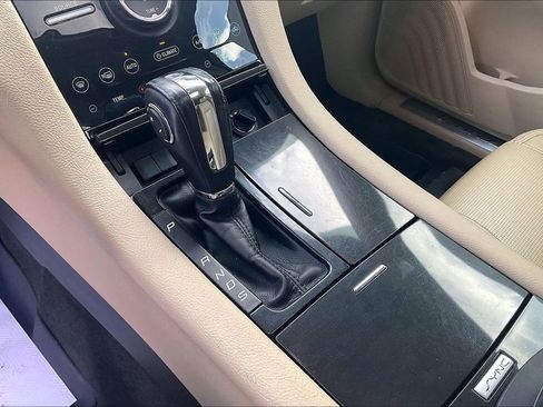 Used 2017 Ford Taurus Limited image 16