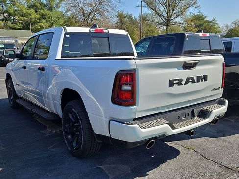 New 2026 RAM 1500 Express AWD/4WD image 3
