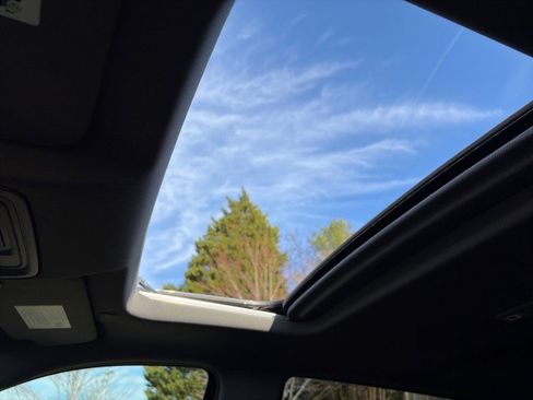 Used 2021 GMC Sierra 1500 Denali w/ Denali Ultimate Package image 46