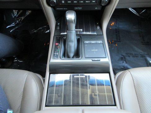 Used 2022 Lexus GX 460 Luxury w/ Off Road Package AWD/4WD image 52