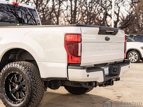 Used 2020 Ford F350 Lariat image 13