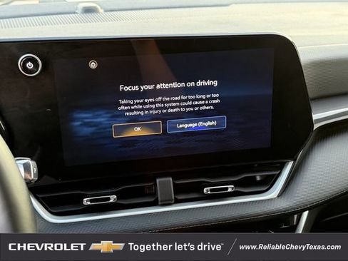 Used 2025 Chevrolet Equinox LT FWD image 22