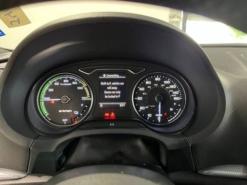 Used 2016 Audi A3 e-tron Prestige FWD image 26