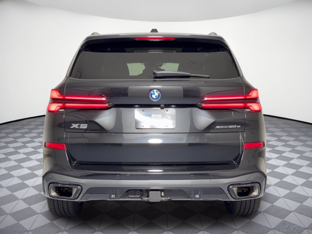 Used 2025 BMW X5 xDrive50e w/ Executive Package AWD/4WD image 11