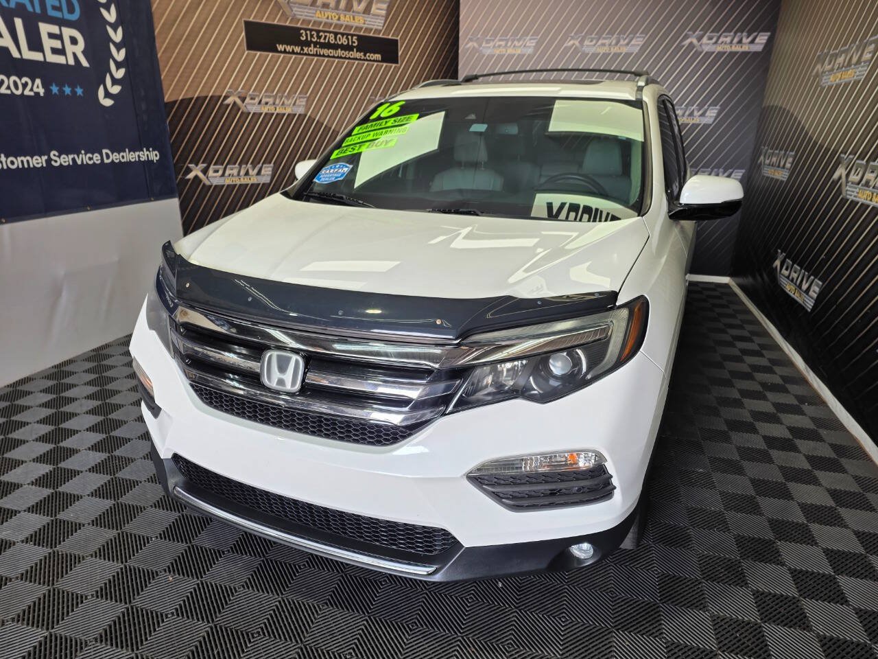 Used 2016 Honda Pilot Touring image 3